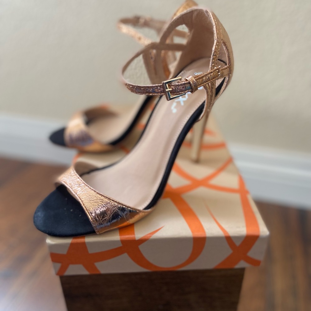 Mixx Shuz Rose Gold Heels